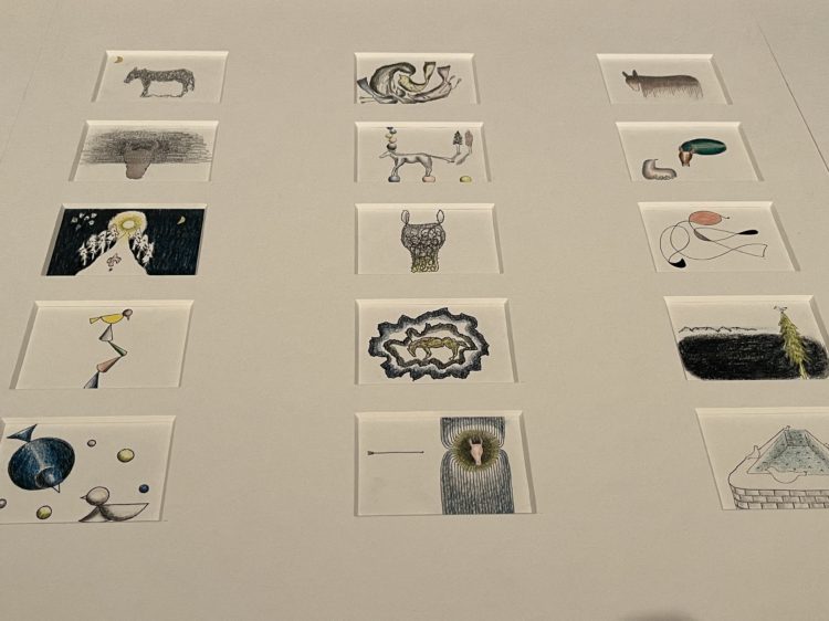 考えさせられるものや微笑ましいものも