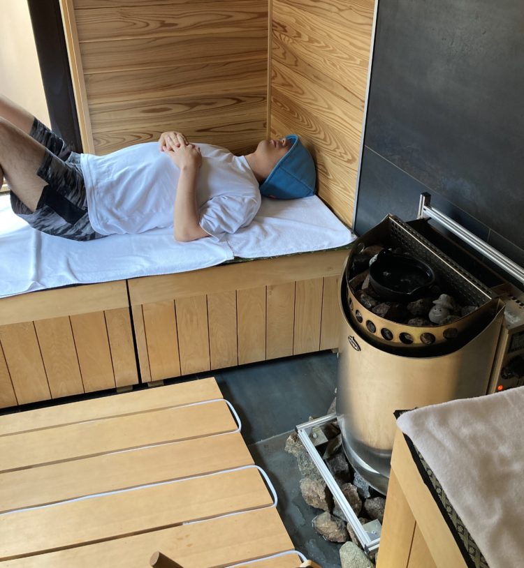 寝サウナ
