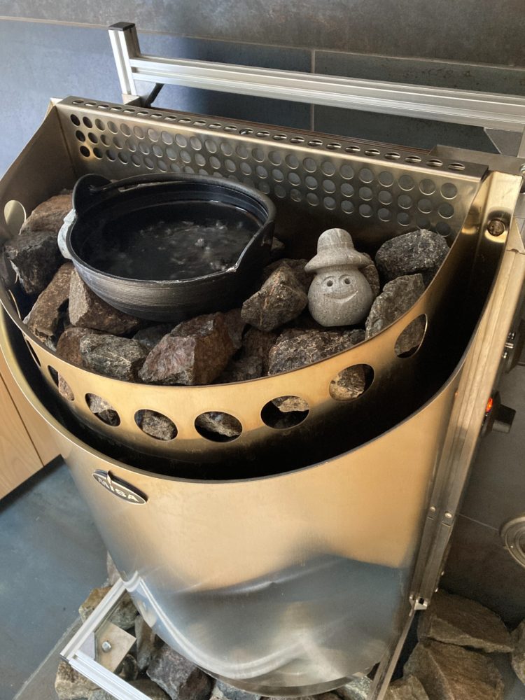 サウナストーブ