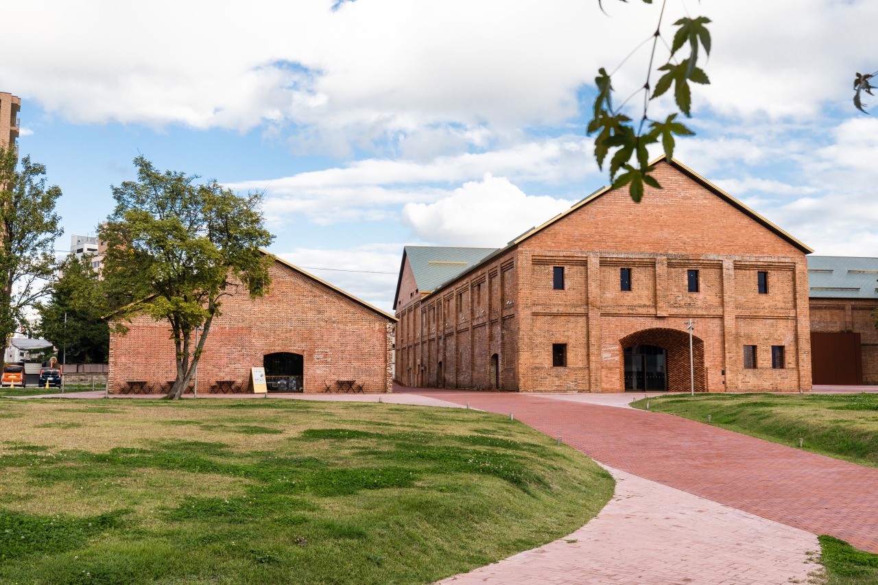 弘前れんが倉庫美術館